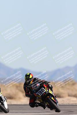 media/Dec-07-2025-CVMA (Sun) [[3e7d2de5dc]]/Race 9-Formula UL Shootout/